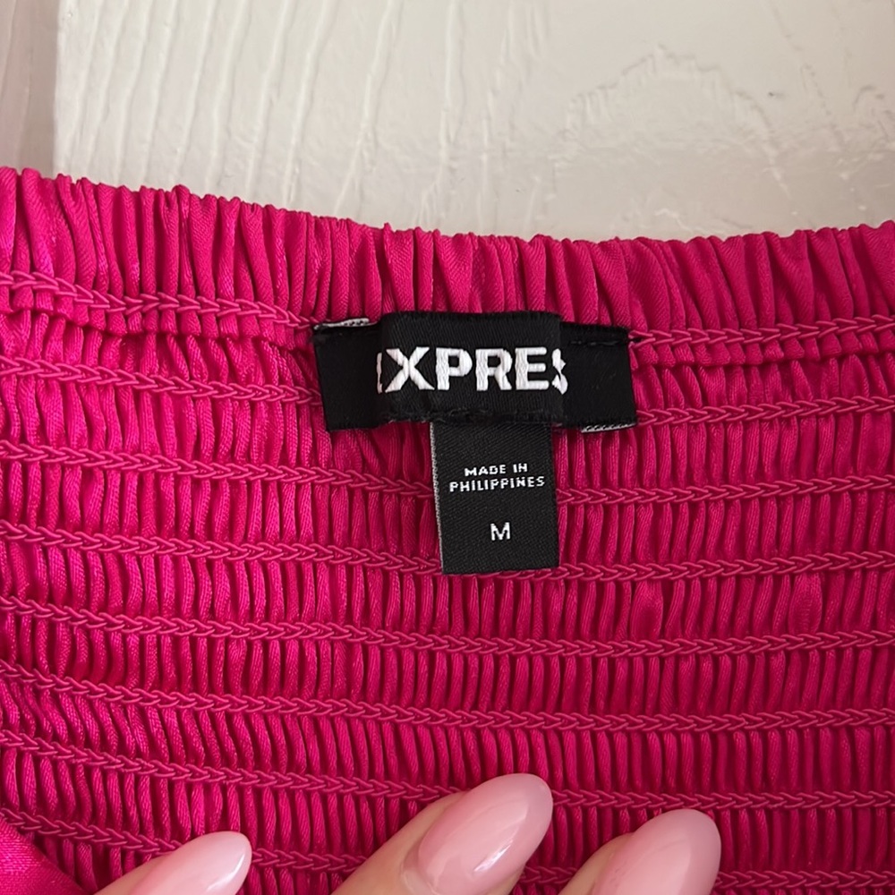 Express - Picture 3 of 4